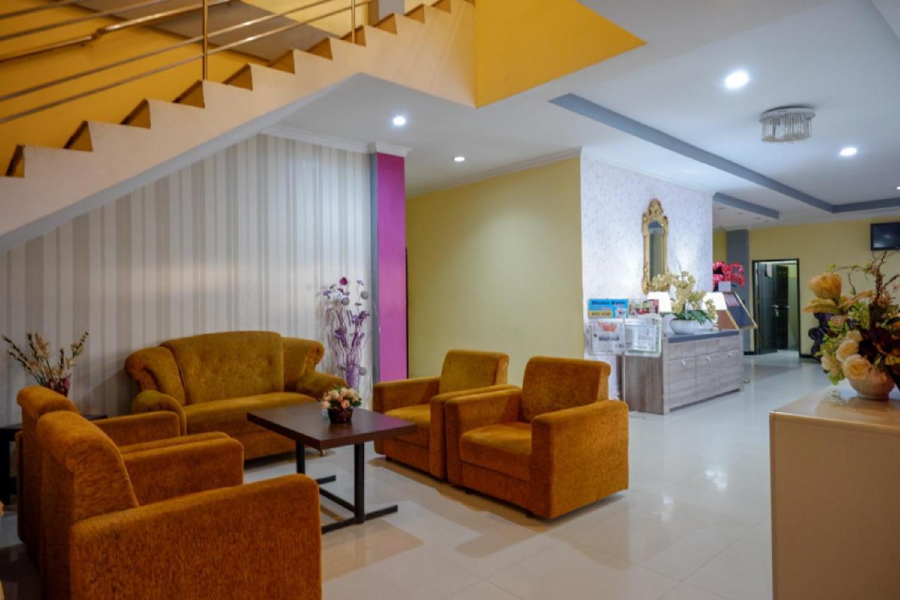Reddoorz Near Citraland Waterpark Kendari Lepoleop Exterior foto