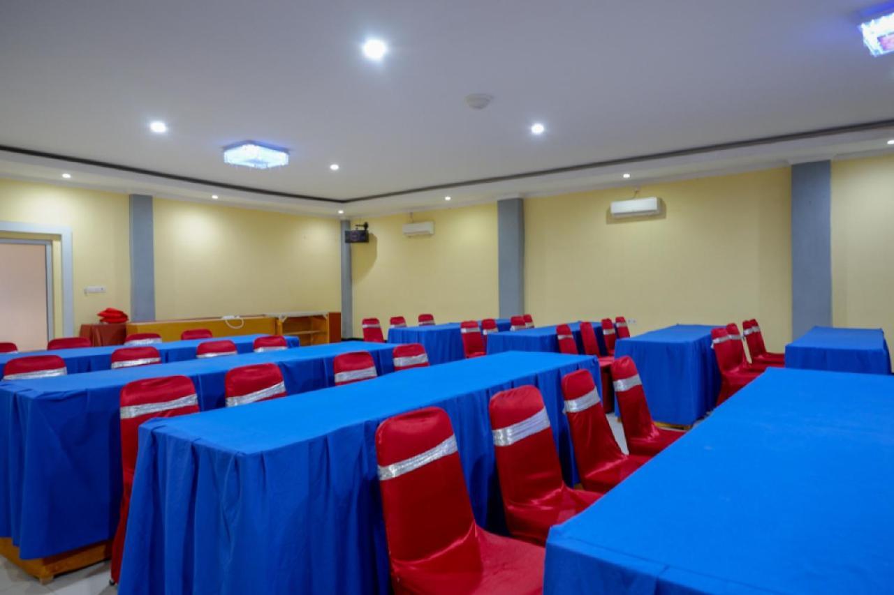 Reddoorz Near Citraland Waterpark Kendari Lepoleop Exterior foto