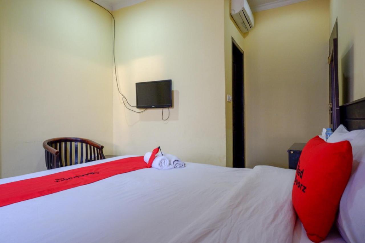 Reddoorz Near Citraland Waterpark Kendari Lepoleop Exterior foto