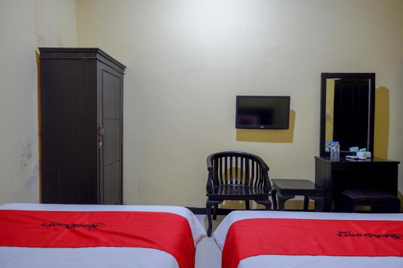 Reddoorz Near Citraland Waterpark Kendari Lepoleop Exterior foto