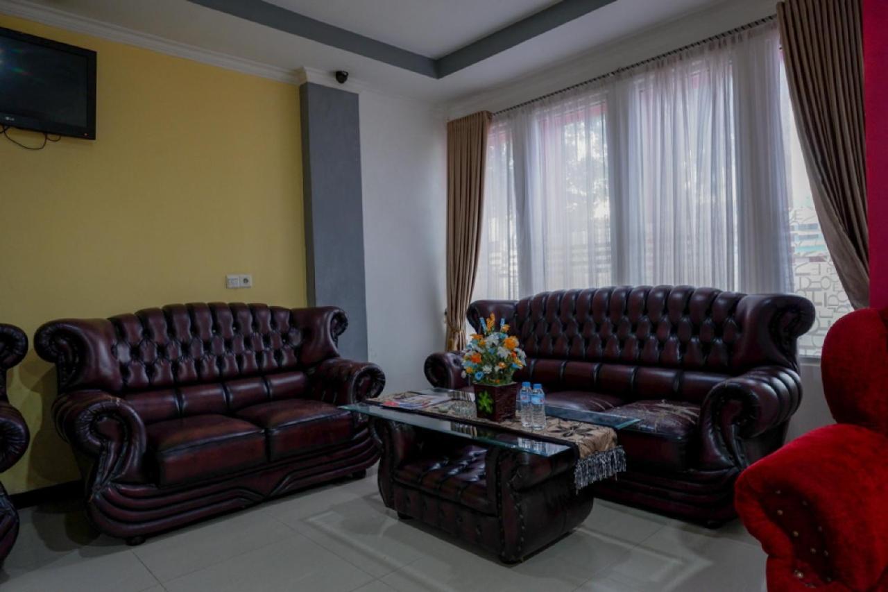Reddoorz Near Citraland Waterpark Kendari Lepoleop Exterior foto